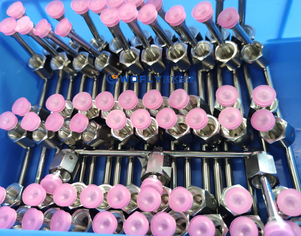 焊接好的VCR管接头